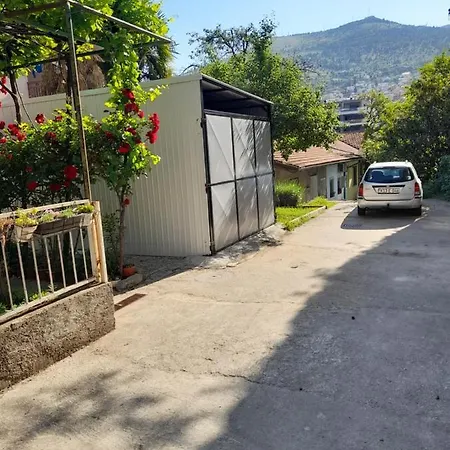 Avdic Guest house 2*