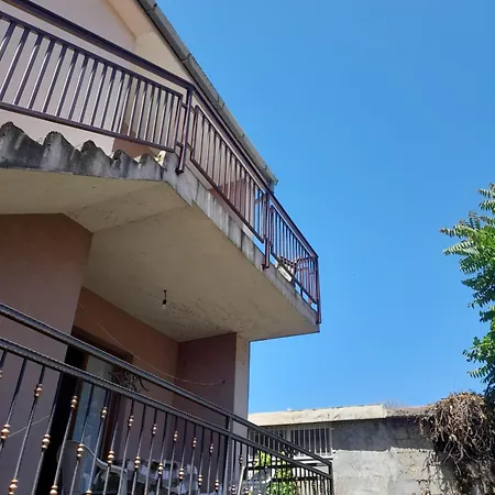 Avdic Casa de hóspedes 2*